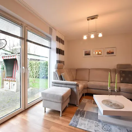 Cozy Coastal With Garden, Cleaning Included