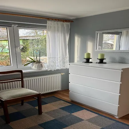 Cozy Coastal With Garden, Cleaning Included Casa vacanze