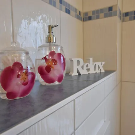 Cozy Coastal With Garden, Cleaning Included Hohenkirchen (Nordwestmecklenburg)