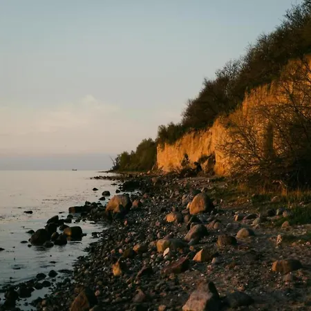 Cozy Coastal With Garden, Cleaning Included * Hohenkirchen (Nordwestmecklenburg)