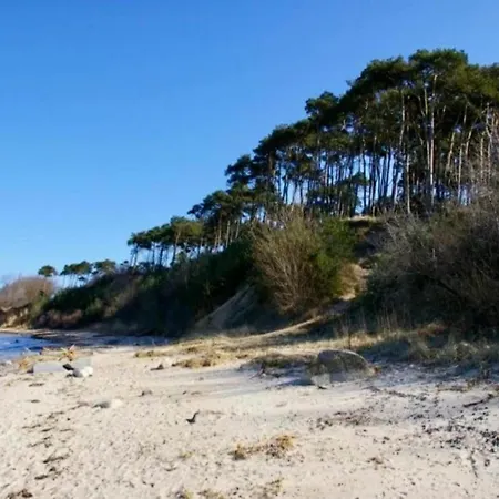 Cozy Coastal With Garden, Cleaning Included Hohenkirchen (Nordwestmecklenburg)