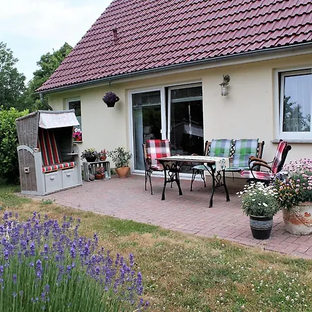 Casa de Férias Cozy Coastal With Garden, Cleaning Included